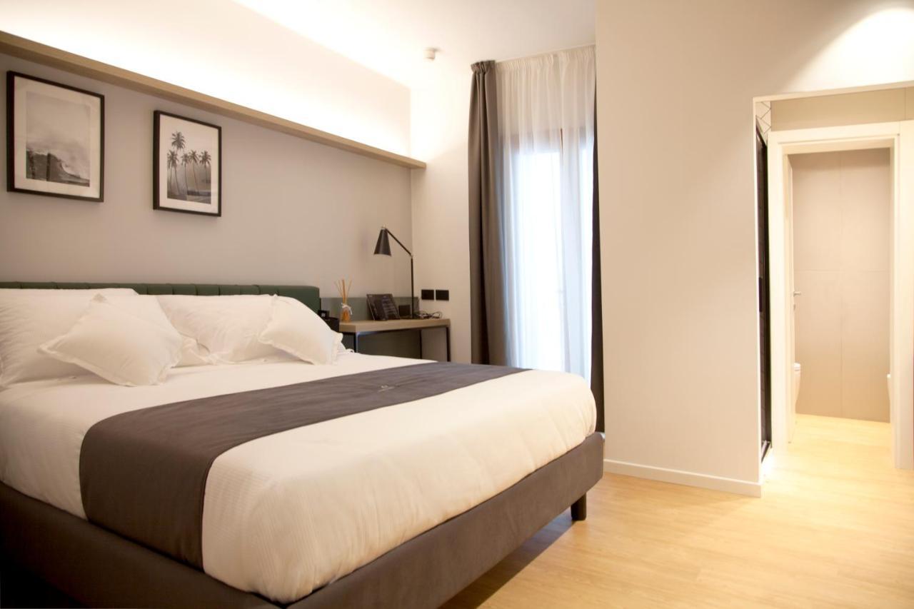 Meg Lifestyle Hotel & Apartaments Riccione Bagian luar foto