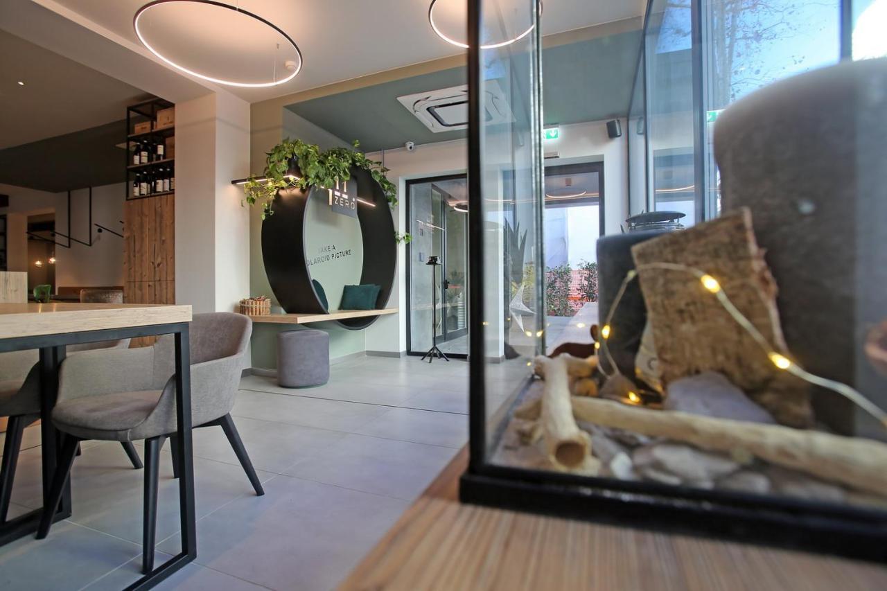 Meg Lifestyle Hotel & Apartaments Riccione Bagian luar foto