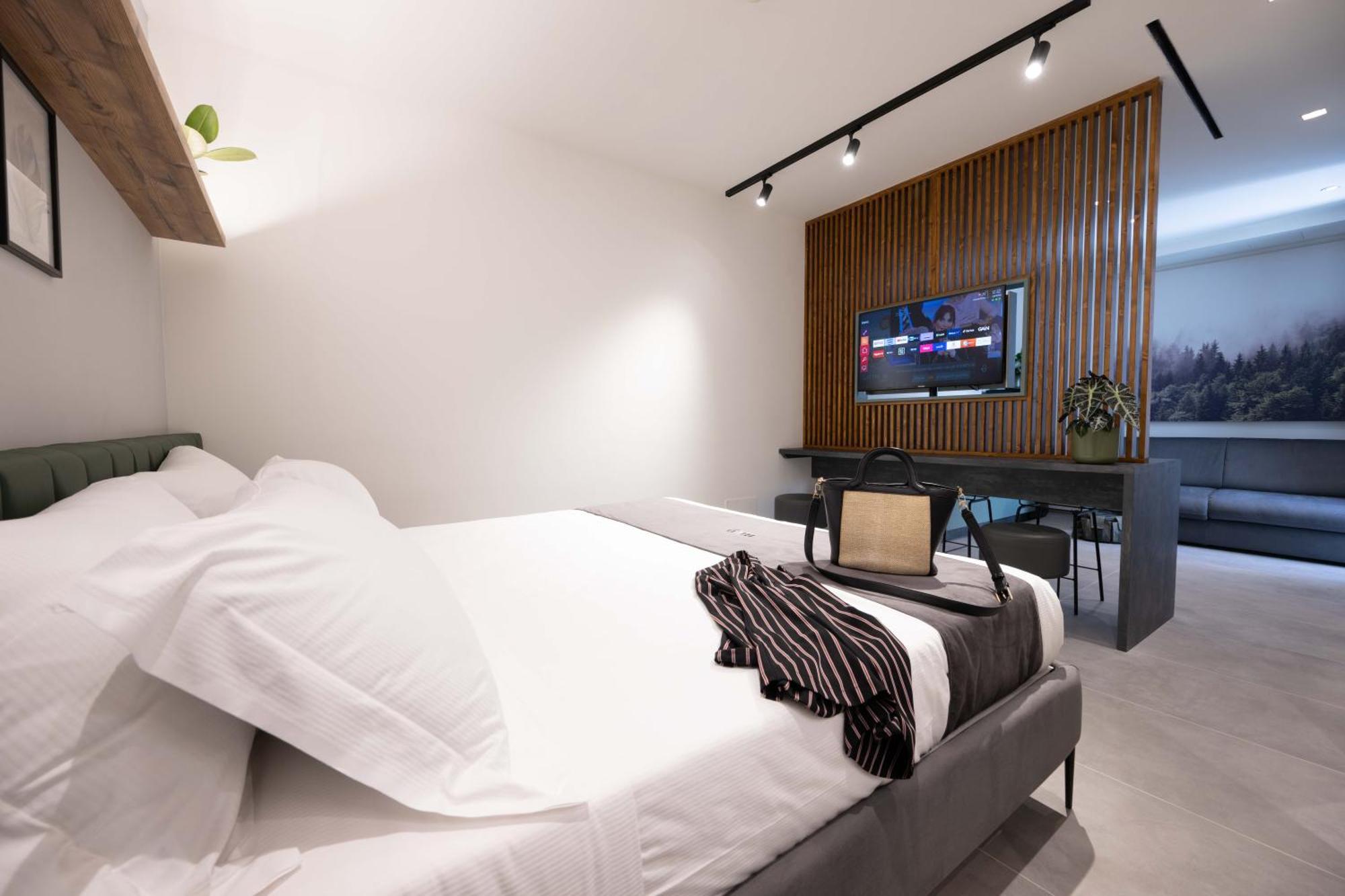 Meg Lifestyle Hotel & Apartaments Riccione Bagian luar foto