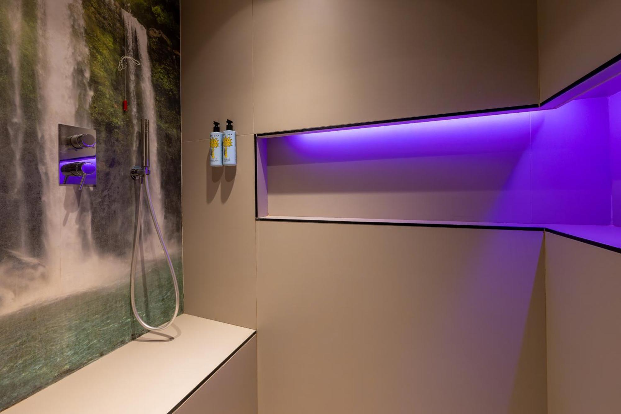 Meg Lifestyle Hotel & Apartaments Riccione Bagian luar foto