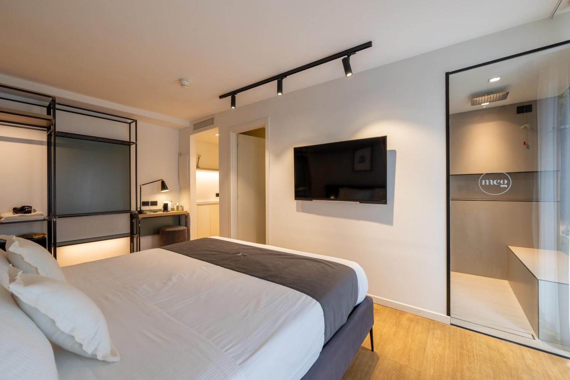 Meg Lifestyle Hotel & Apartaments Riccione Bagian luar foto